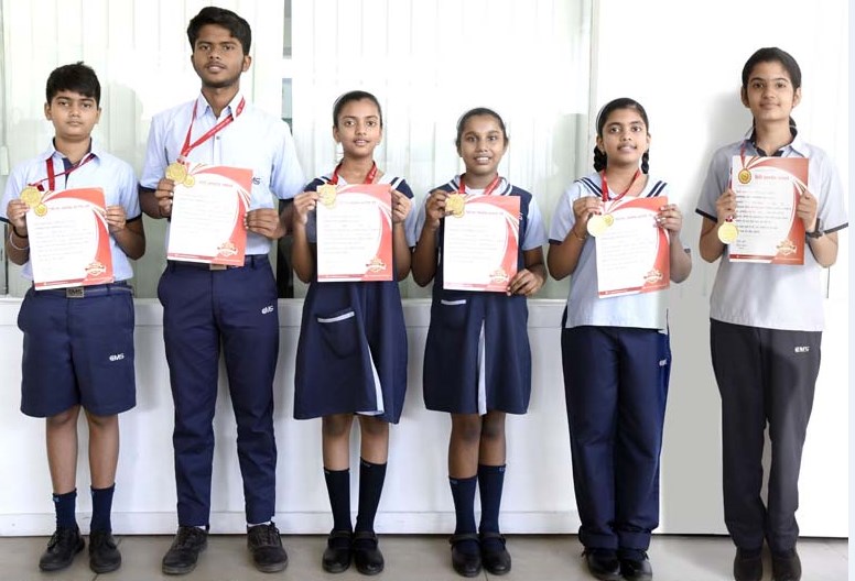 राष्ट्रीय हिन्दी ओलम्पियाड में सी.एम.एस. छात्रों ने जीते 6 गोल्ड मेडल राष्ट्रीय हिन्दी ओलम्पियाड में सी.एम.एस. छात्रों ने जीते 6 गोल्ड मेडल